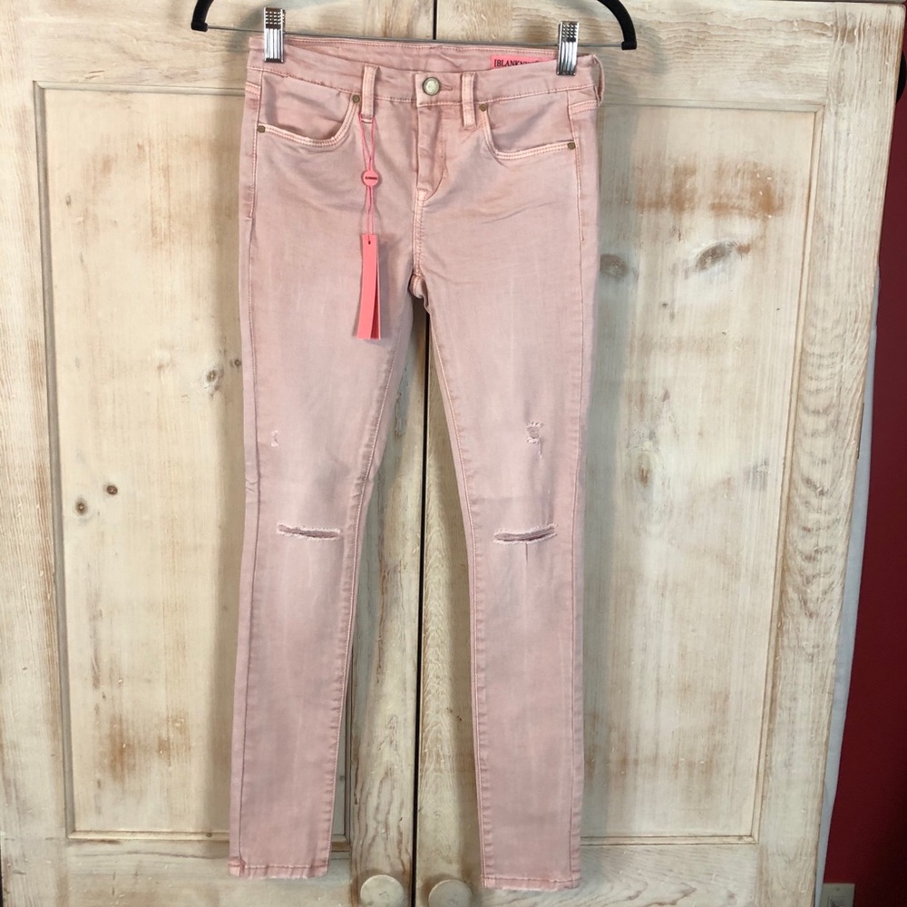 💖 NWT Blank NYC Distressed Skinny Jeans